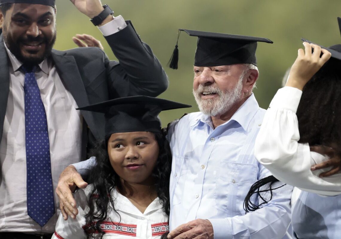 Governo anuncia ampliação da Rede Nacional de Cursinhos Populares