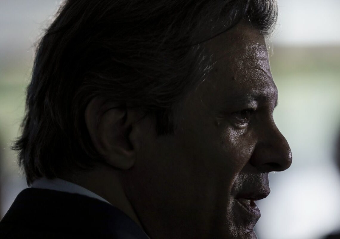 Fazenda tira de projeto de lei proposta para socorrer bancos em crise