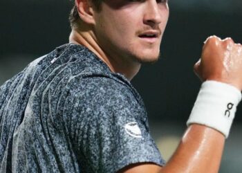 João Fonseca estreia bem e terá Kahachanov pela frente em Indian Wells