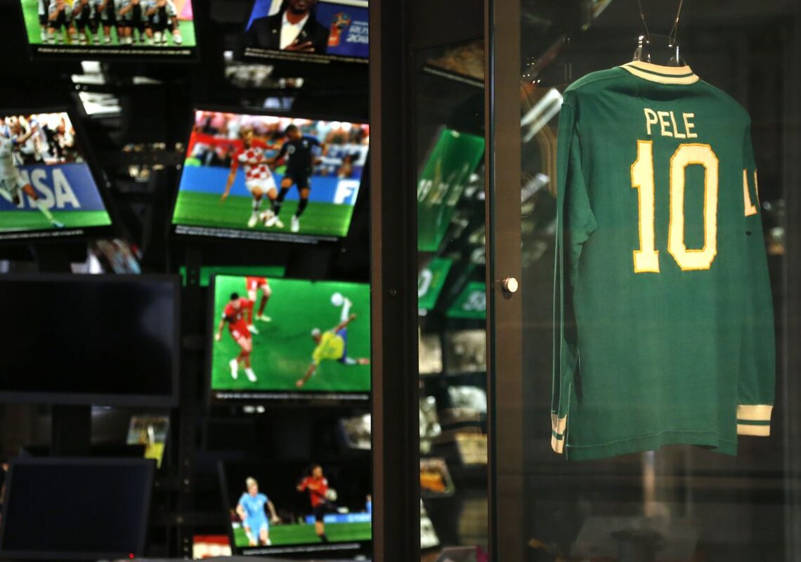 Museu do Futebol lança audioguia em formato de programa de rádio