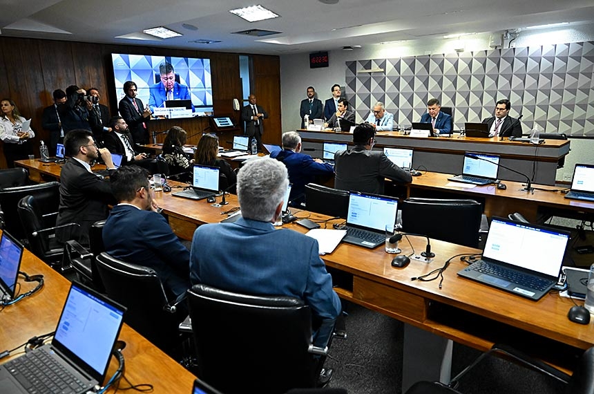 Convocados não comparecem e CPMI do INSS adia depoimentos — Senado Notícias