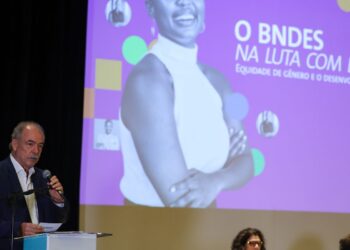 BNDES reduz taxa de juros em empréstimos para mulheres de cooperativas