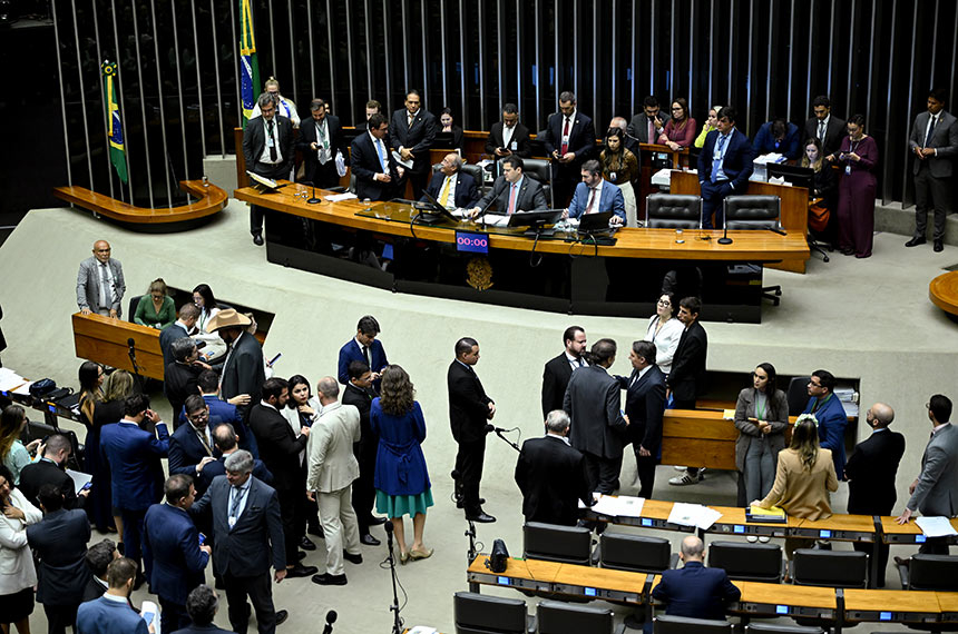 ano eleitoral dificulta análise de vetos polêmicos, aponta consultor — Senado Notícias