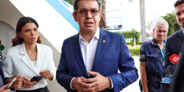 Randolfe Rodrigues afirma que governo deve indicar outro nome para STF