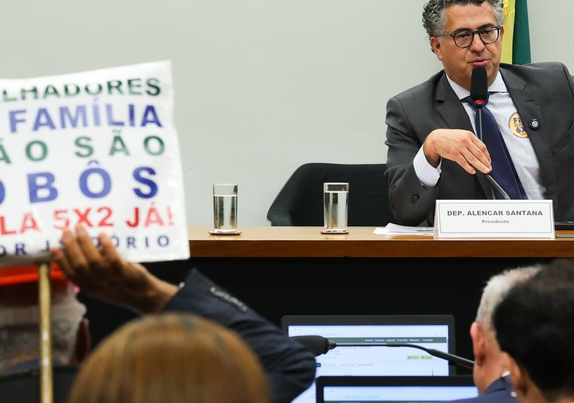 Câmara instala comissão para analisar PEC do fim da escala 6X1