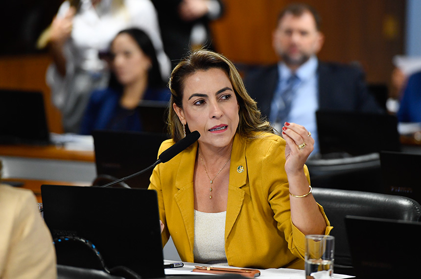 Vai à sanção mais rigor para preso que mantiver ameaças contra mulher — Senado Notícias
