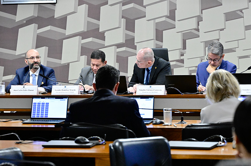 Inteligência e controle prisional são vitais no combate a facções, aponta secretário — Senado Notícias