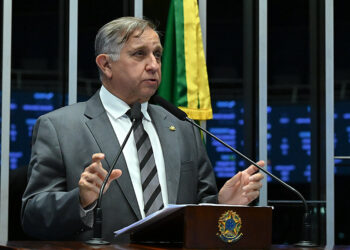 Izalci pleiteia que segurança no Distrito Federal seja atribuição do governador — Senado Notícias