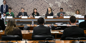 Para ser efetivo, ECA Digital depende de mudança de cultura, aponta debate — Senado Notícias