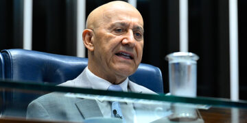 Confúcio Moura defende formação de blocos partidários, pela governabilidade — Senado Notícias