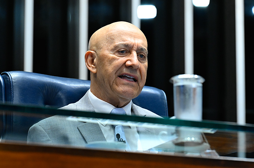 Confúcio Moura defende formação de blocos partidários, pela governabilidade — Senado Notícias