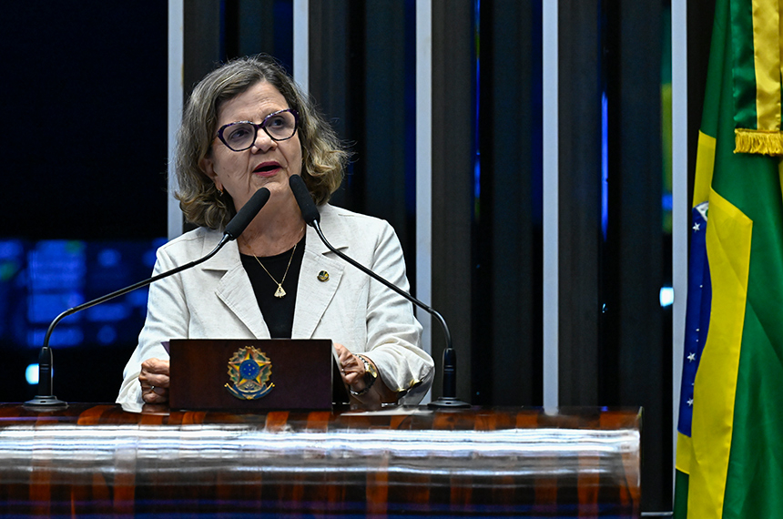 Teresa Leitão defende o SUS e o fortalecimento da saúde pública — Senado Notícias