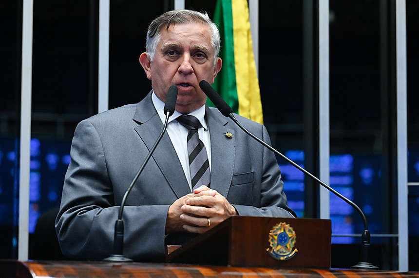 Izalci critica gestão do DF e investimentos do BRB — Senado Notícias