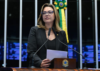 Leila celebra cinco anos da criminalização do stalking, mas pede avanços — Senado Notícias