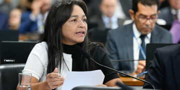 CCJ aprova fim da aposentadoria compulsória para punir juízes e MP — Senado Notícias