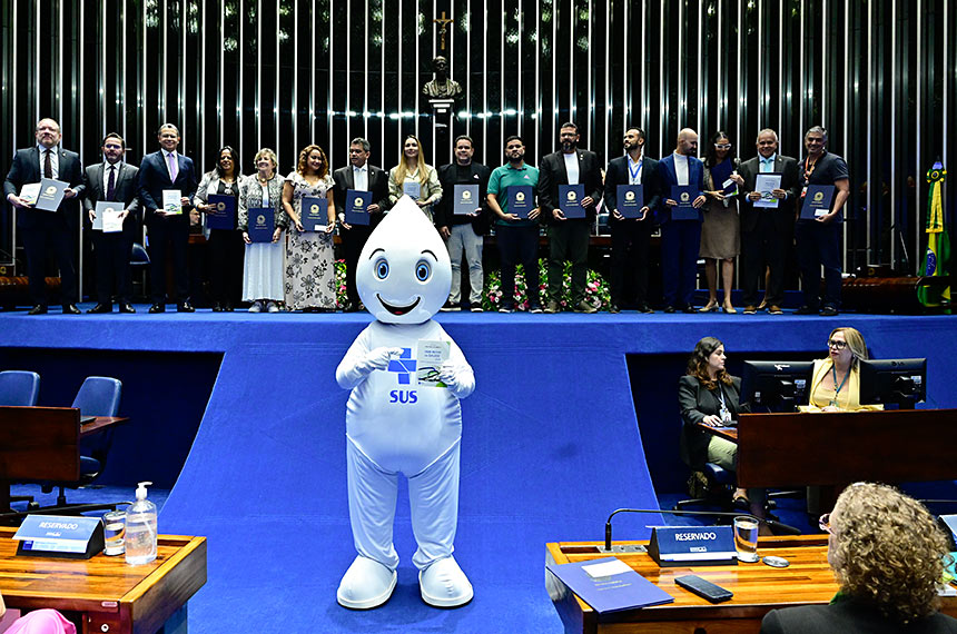 Sessão solene pelo Dia Mundial da Saúde lança obra de referência sobre o SUS — Senado Notícias