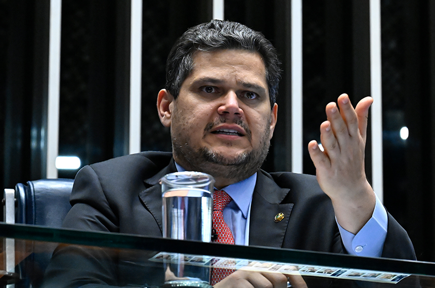 Davi convoca sessão do Congresso para analisar veto à dosimetria — Senado Notícias