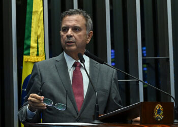 Rogerio Marinho acusa governo de agravar o endividamento das famílias — Senado Notícias