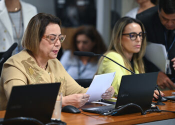 Julho Neon, para conscientizar sobre saúde bucal, vai a sanção — Senado Notícias