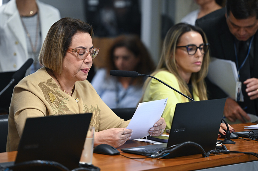 Julho Neon, para conscientizar sobre saúde bucal, vai a sanção — Senado Notícias