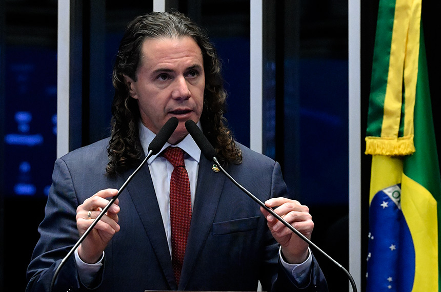 Veneziano anuncia construção de hospital contra o câncer em Campina Grande — Senado Notícias