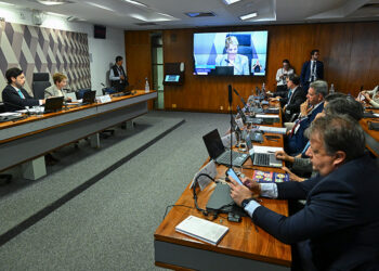 especialistas discutem direito das coisas e direito empresarial — Senado Notícias