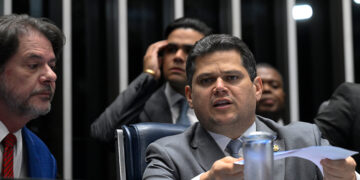 Davi reitera papel da Advocacia do Senado na defesa do mandato dos senadores — Senado Notícias