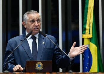 Izalci anuncia pré-candidatura ao governo do DF — Senado Notícias