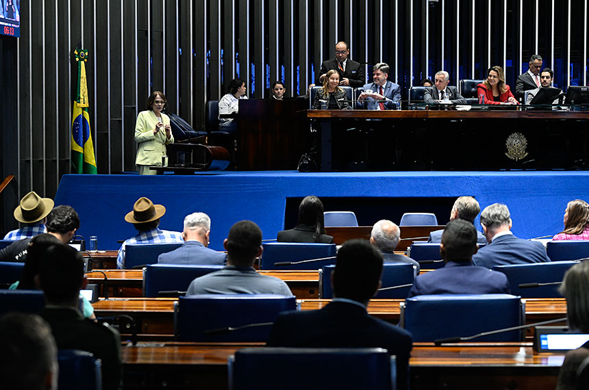 Sessão dos 66 anos de Brasília tem memórias e cobranças pelo BRB-Master — Senado Notícias