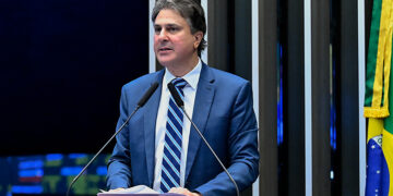 Camilo Santana faz balanço das ações do governo federal na educação — Senado Notícias