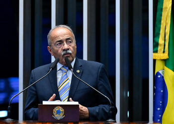 Chico Rodrigues defende obras na BR-319 — Senado Notícias