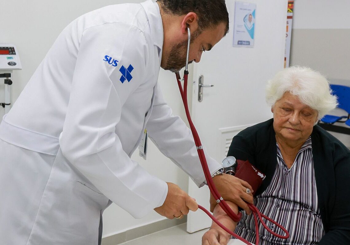 Vírus sincicial também traz risco para idosos, alertam especialistas