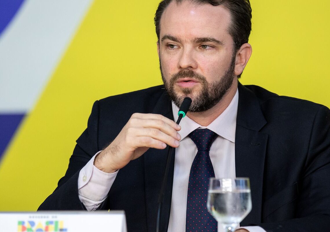 Proposta de subsídio ao diesel importado tem adesão de 25 estados