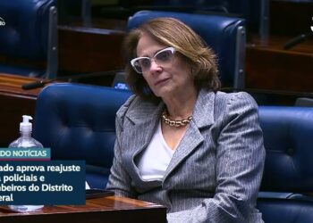 Senado aprova reajuste para policiais e bombeiros do Distrito Federal — Senado Notícias