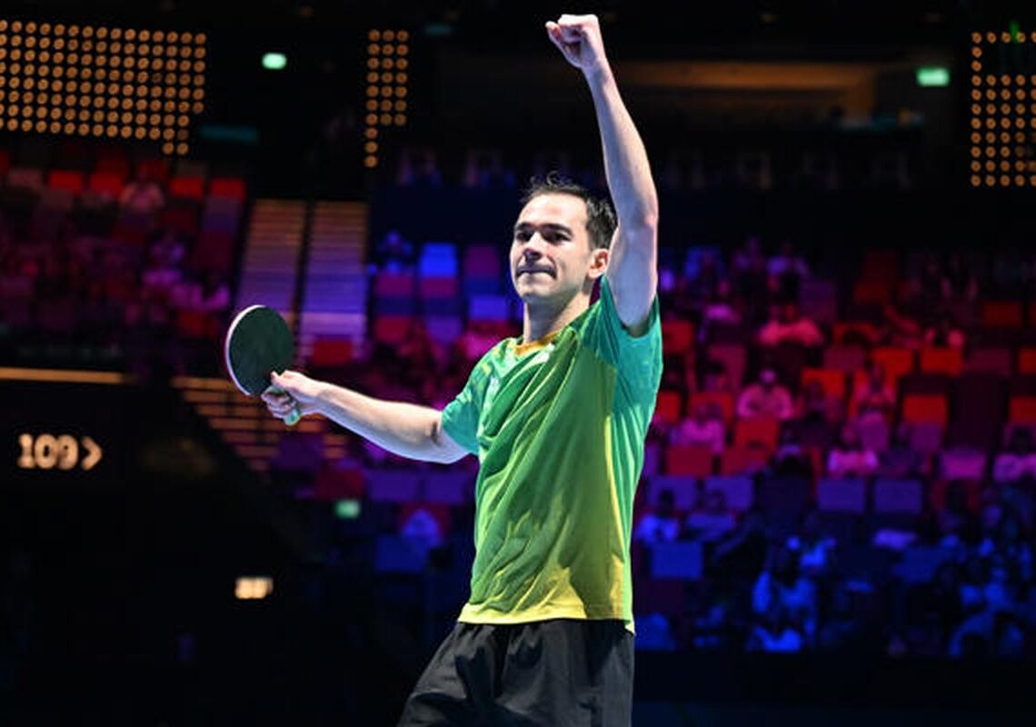 Calderano derrota francês e fica a 2 vitórias do bi na Copa do Mundo