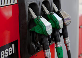 MP libera subsídio de até R$ 1,20 por litro de diesel importado — Senado Notícias