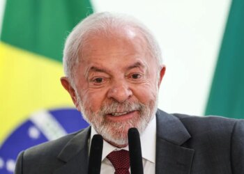 Lula inicia viagem para Espanha, Alemanha e Portugal