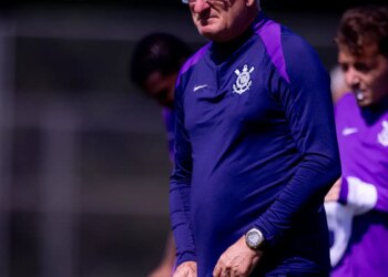 Corinthians demite Dorival Júnior após derrota para o Internacional