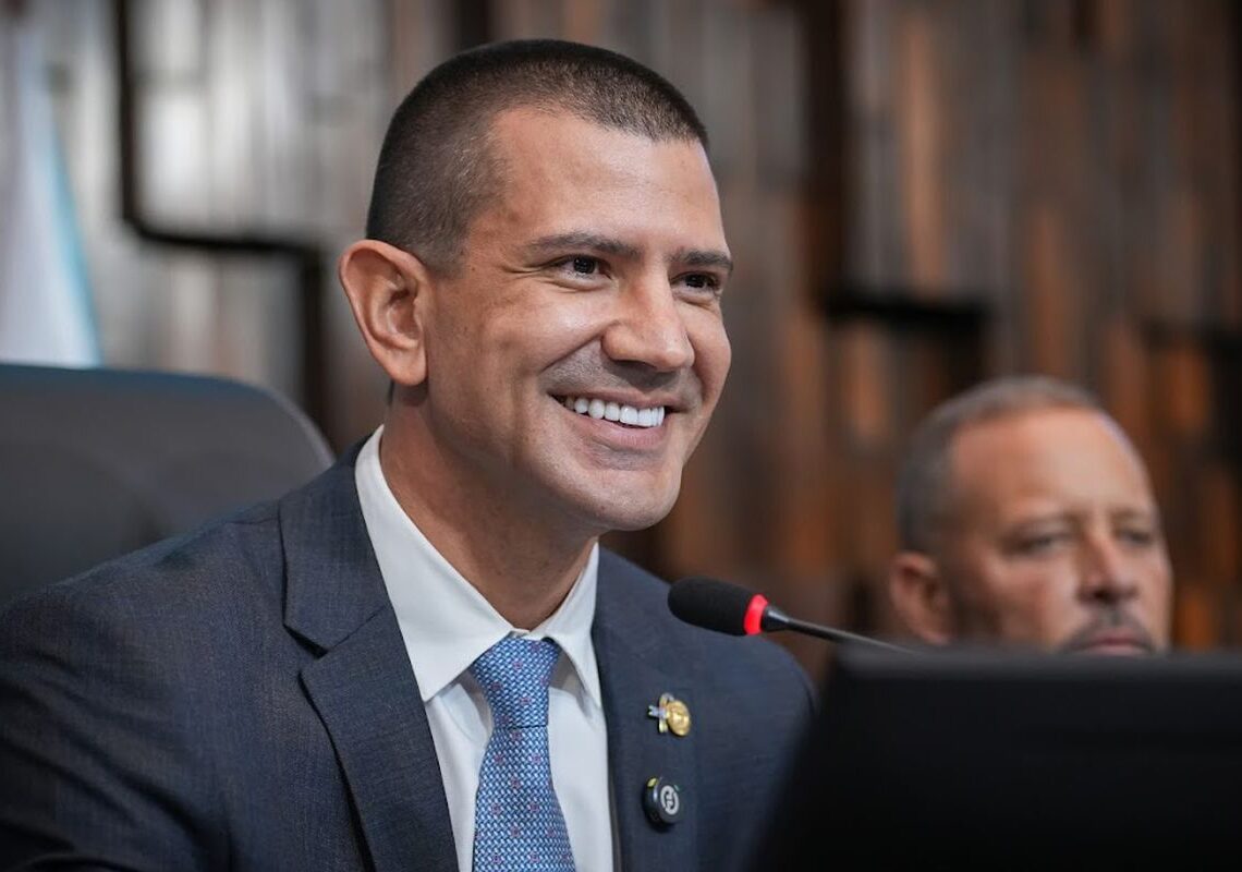 Douglas Ruas é eleito presidente da Assembleia Legislativa do Rio