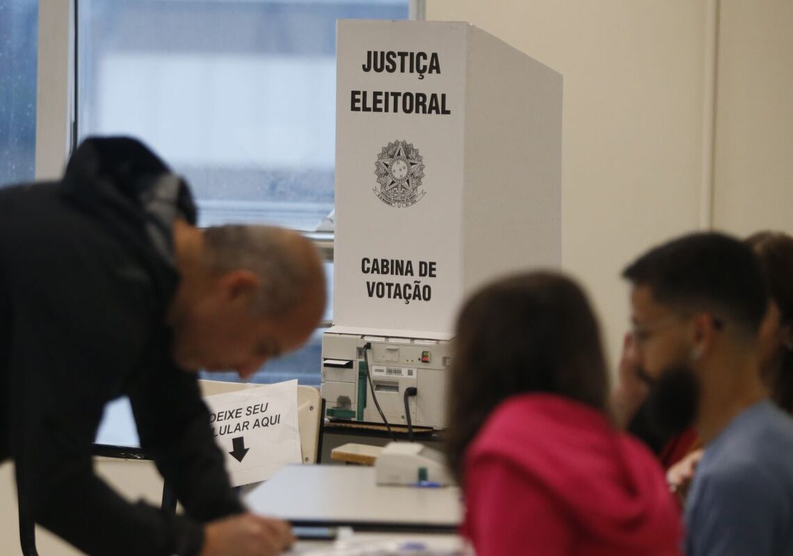 Número de eleitores com mais de 60 anos cresceu 74%, aponta pesquisa