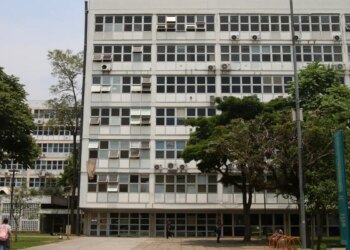 Após acordo com reitoria, funcionários da USP encerram greve