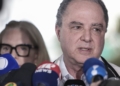 Médico diz que Lula retirou lesão e deve repousar nos próximos dias
