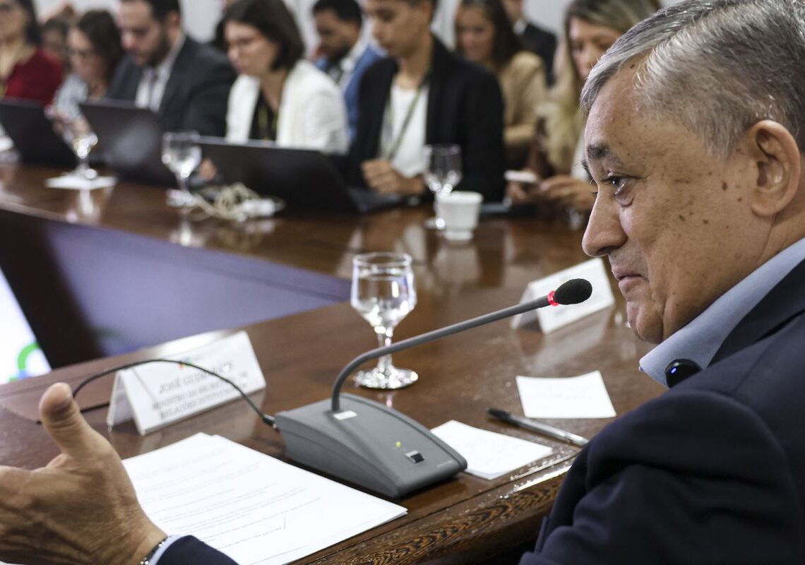 Governo rejeita desoneração para compensar redução de jornada