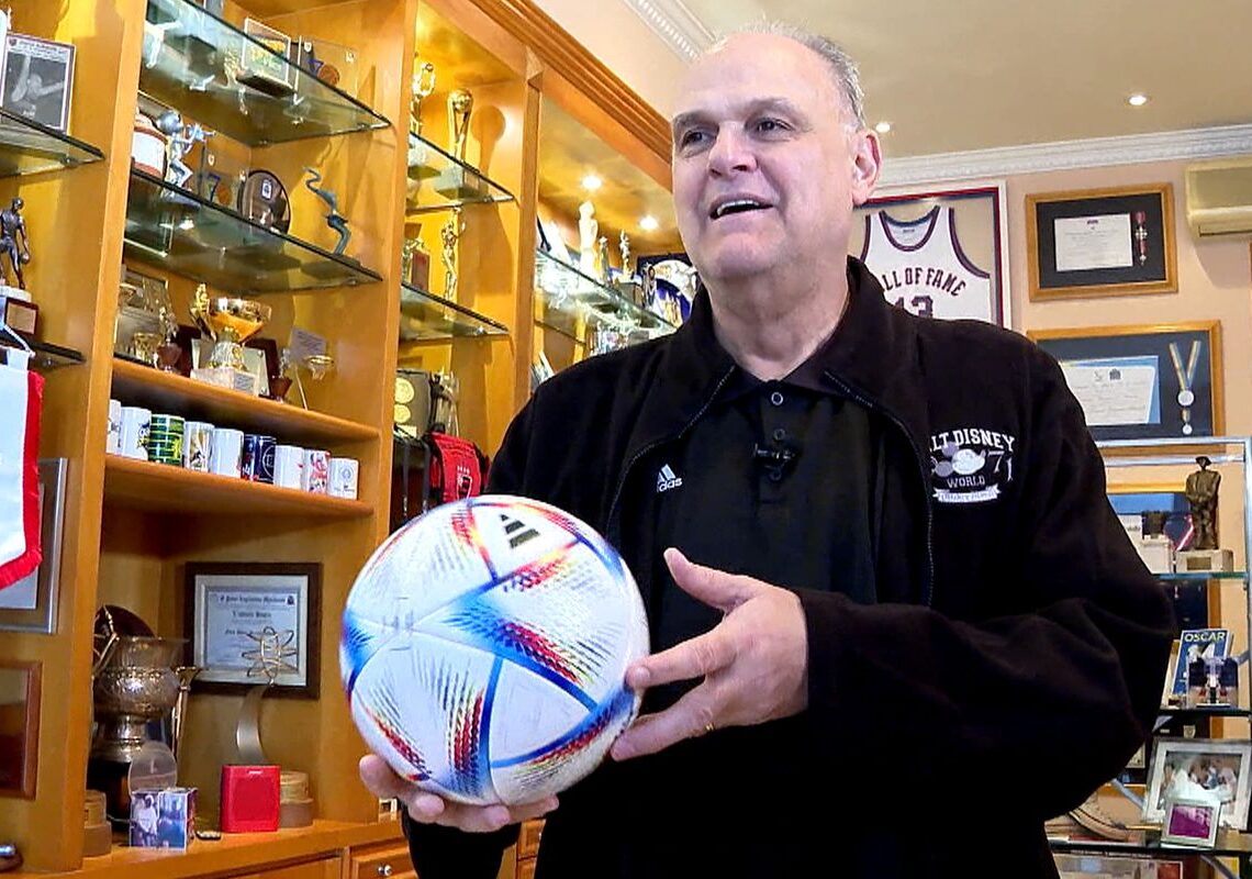 Em entrevistas, Oscar mostra relíquias e revela ídolos do esporte