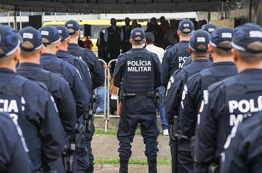 Sancionada lei que reajusta salários da segurança do DF — Senado Notícias