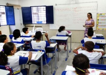 Oficina Legislativa promove premiação para estudantes e professores do DF — Senado Notícias