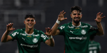 Libertadores: Palmeiras vence Sporting Cristal e assume ponta de grupo