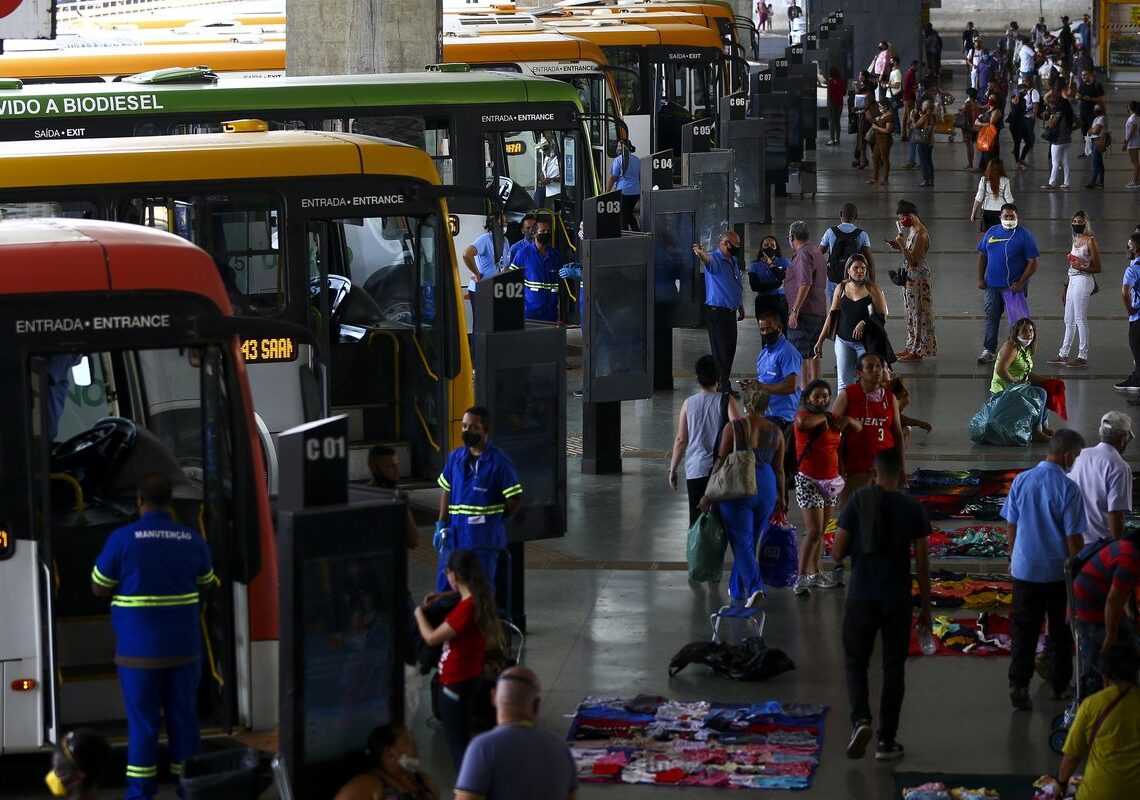 Tarifa zero no transporte poderia ser novo Bolsa Família, diz estudo