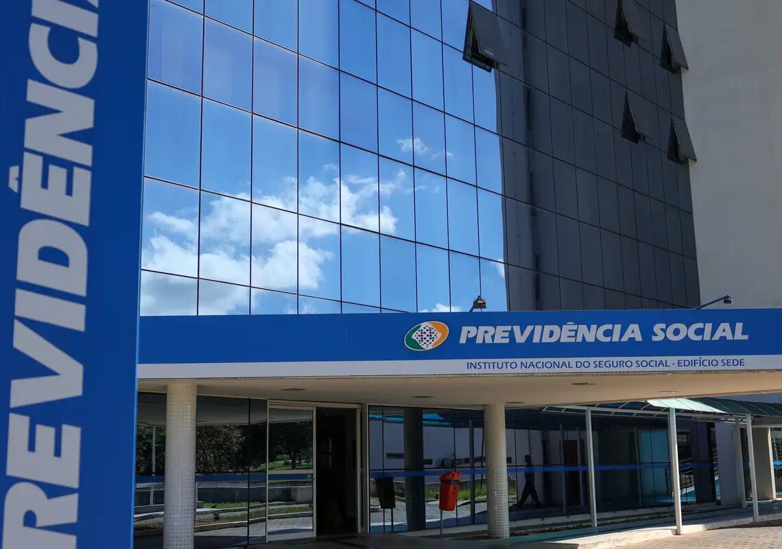 INSS paga segunda parcela do 13º a aposentados e pensionistas