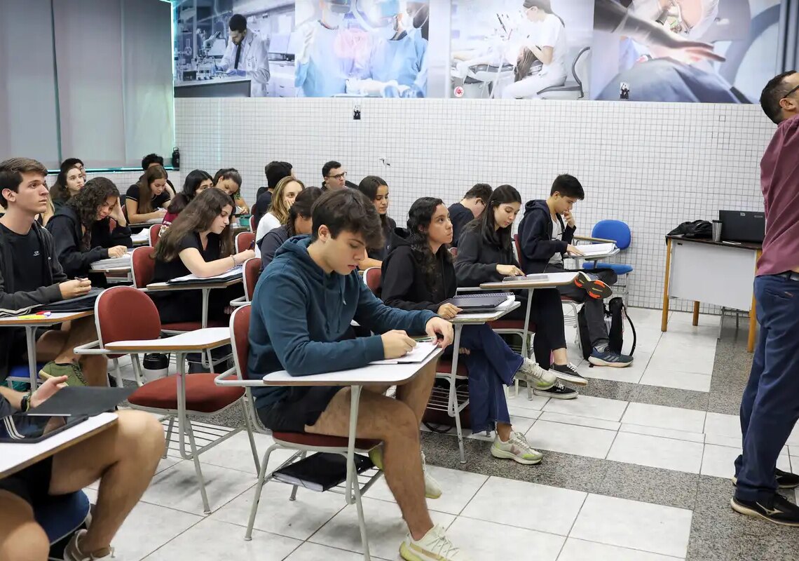 Desenrola Fies: estudante pode renegociar dívida a partir desta quarta